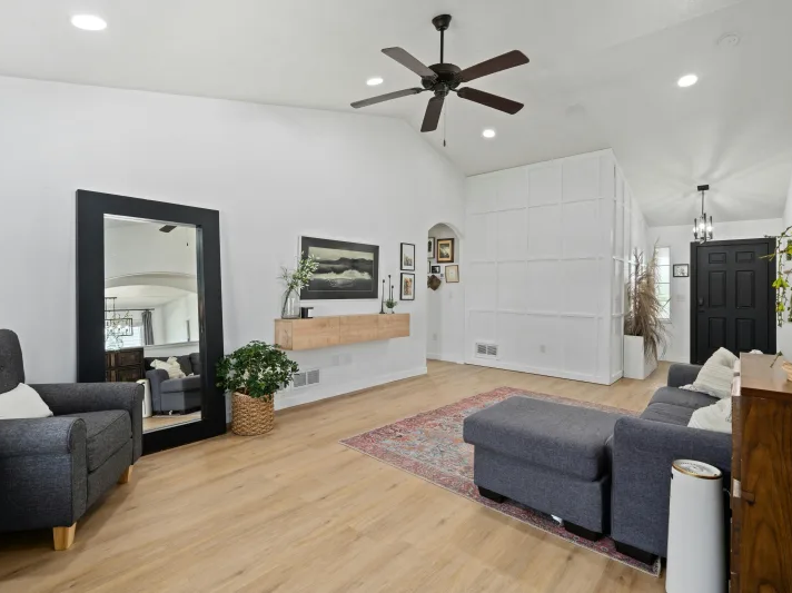 Solid Hardwood flooring in a Glendale AZ home