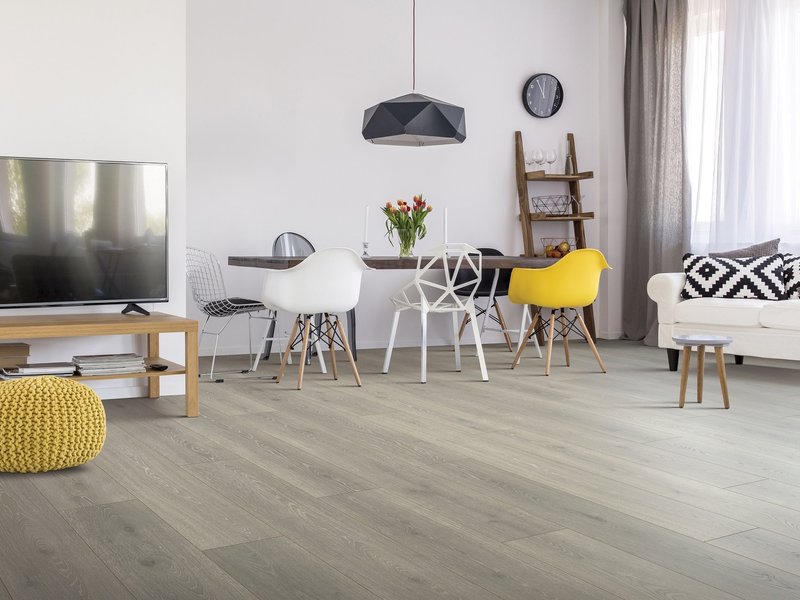 Laminate flooring from Cost + 20% in the Glendale, AZ area