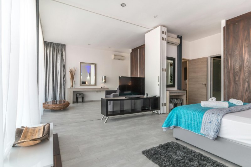 Modern Arizona bedroom with LVP floors