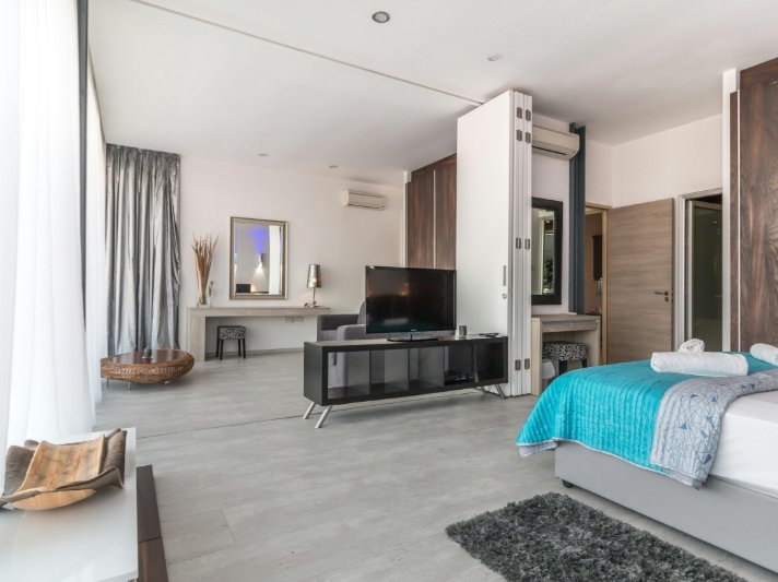 Modern Arizona bedroom with LVP floors